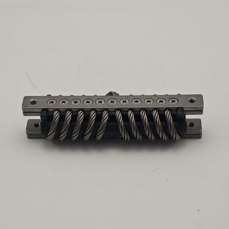 Amortiguador de vibraciones de cable de acero GX-40AN personalizado con tamaño de 113 mm * 40 mm, grosor de 32,5 ± mm y temperatura de servicio de 1000 ºC-1800 ºC