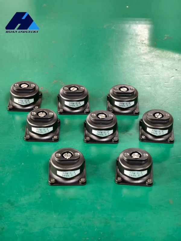 Amortiguador de goma JZP-3.2-SC-SC1 con frecuencia de resonancia de 5-10 Hz, relación de amortiguamiento de 0.5 y hasta un 90% de aislamiento de vibraciones para equipos de precisión