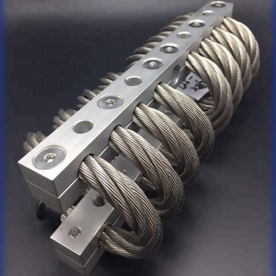 Un buen precio. Amortizador de vibración de cuerda de alambre de la bomba de agua para el tren de equipos pesados en línea