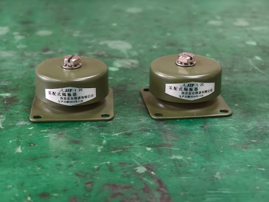 Un buen precio. Absorbedor de choques de caucho de la serie JZP-6.0-SC-SC1 con frecuencia de aislamiento de 5 Hz, capacidad de carga máxima de 6 kg y orificios de montaje M5 en línea